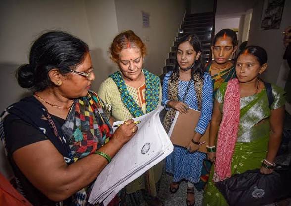 জনগণনায় শিক্ষক-শিক্ষিকাদের উপর ‘দ্বৈত দায়িত্ব’, প্রশাসনের পরিকল্পনা নিয়ে সরব সিআরপিসি